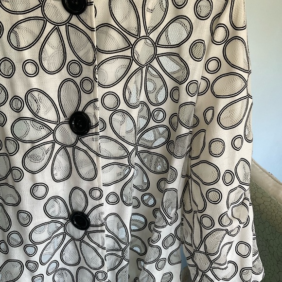 DONATED Multiples Flower Power Jacket - Picture 5 of 10